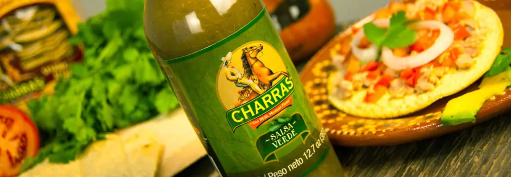 Diseño gráfico de etiqueta Charras